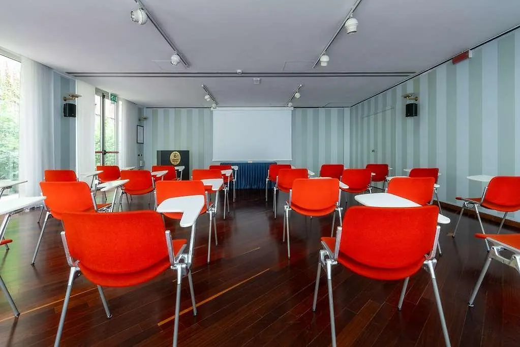 Hotel Crivis Milan
