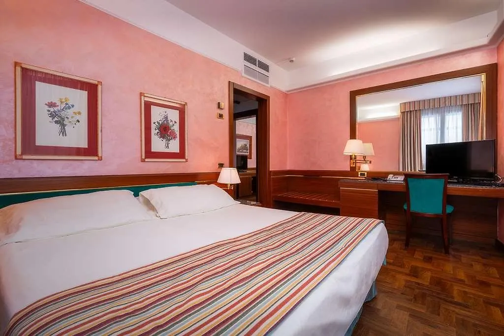 Hotel Crivis Milan