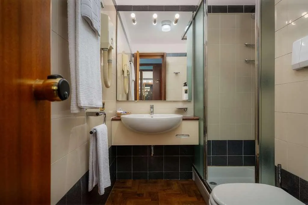 Hotel Crivis Milan