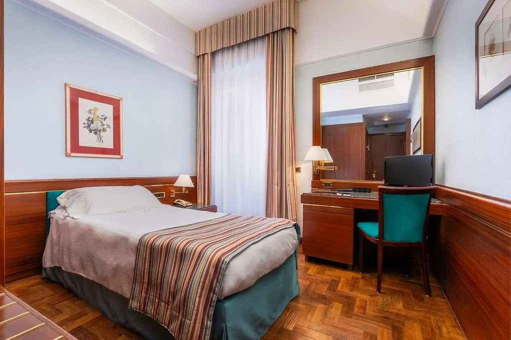 Hotel Crivis Milan 0*,  Italy
